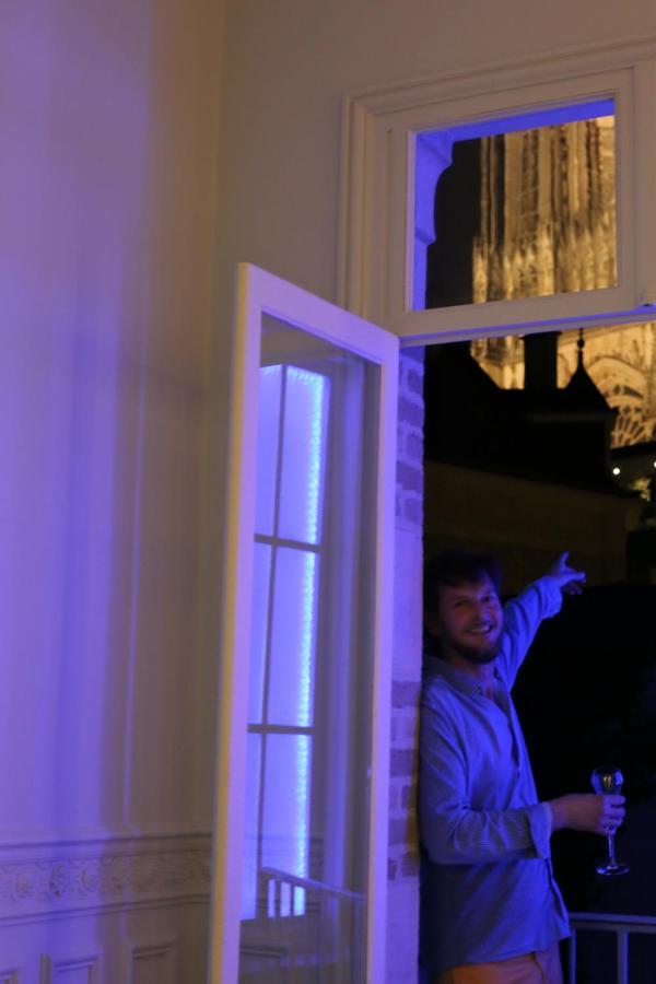 Le Clovis Suites Spa Sauna Reims Kültér fotó